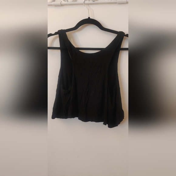 Crop top - Picture 2 of 2